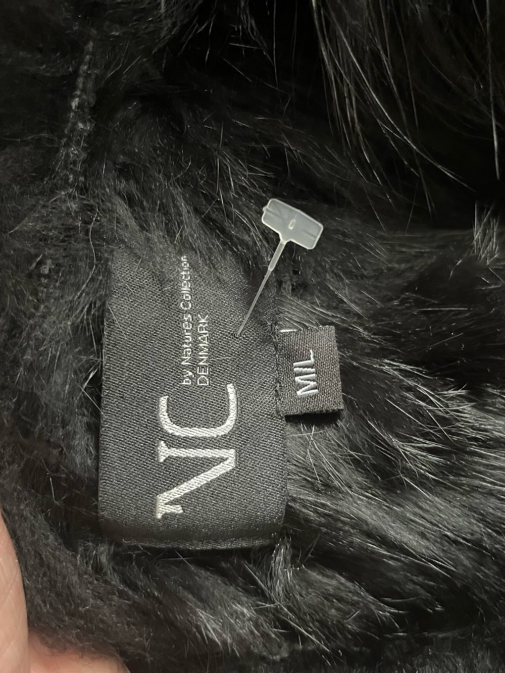 NC Denmark Anna Fur Vest in Black - Picture 2 of 6